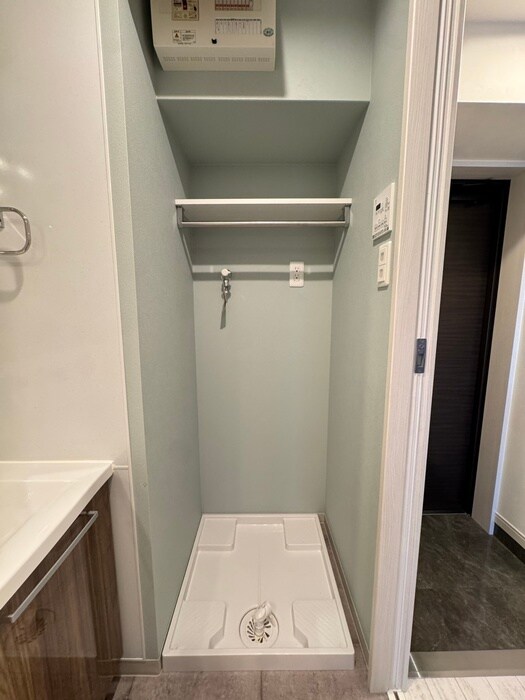 物件内観写真14　(洗濯機置場)