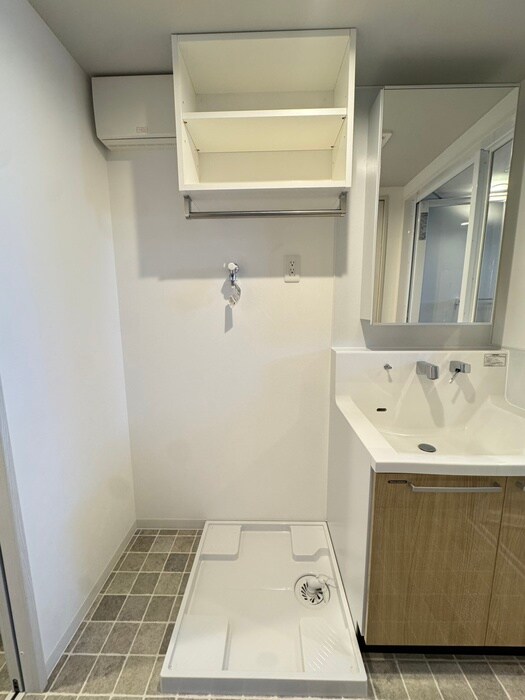 物件内観写真14　(洗濯機置場)