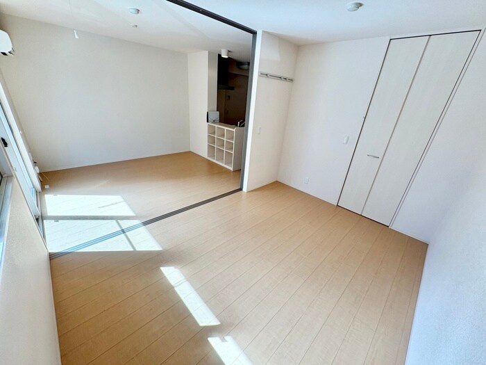 物件内観写真8　(居室)