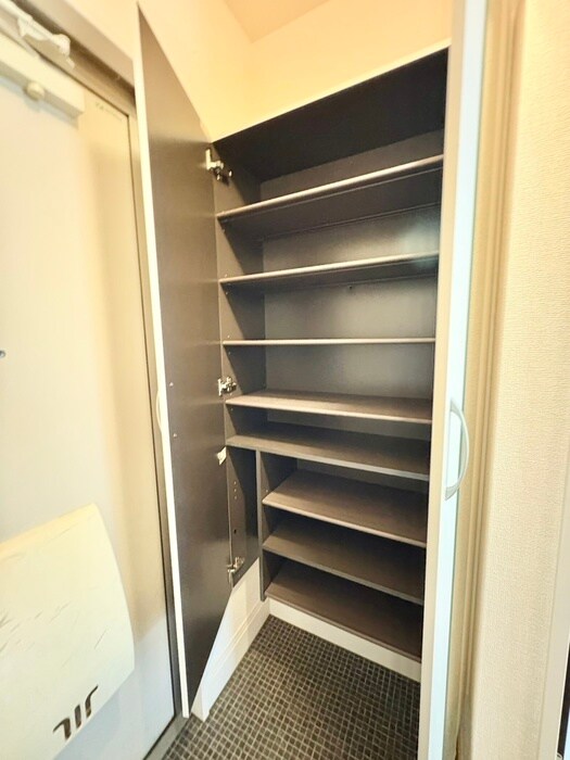 物件内観写真16　(靴箱)