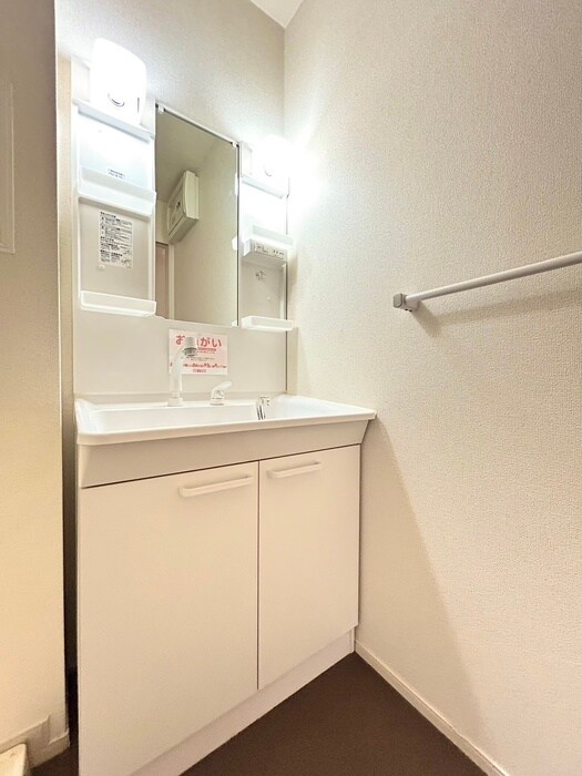 物件内観写真6　(洗面)