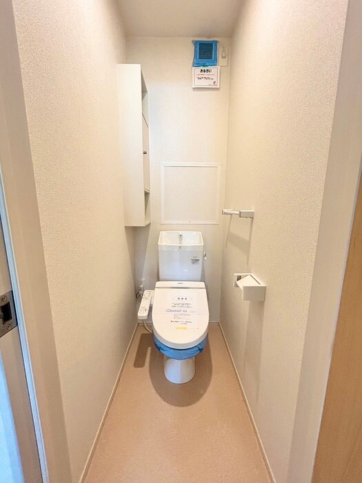 物件内観写真9　(トイレ)