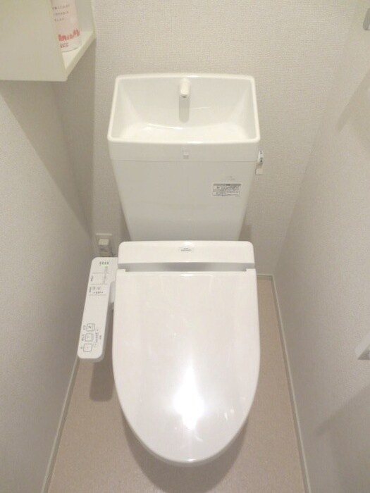 物件内観写真9　(トイレ)