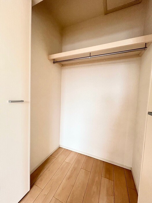 物件内観写真16　(収納)
