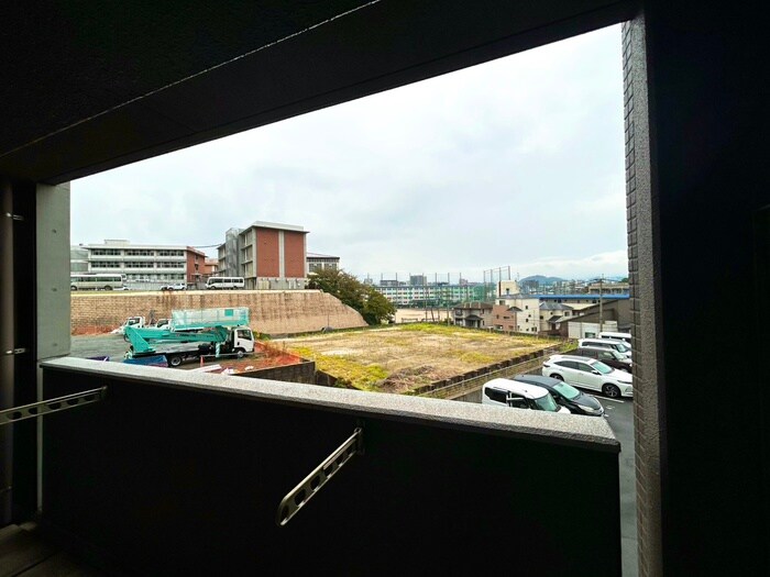 物件内観写真21　(室内からの展望)