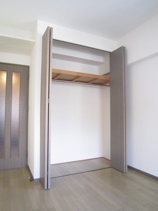 物件内観写真12　(収納)