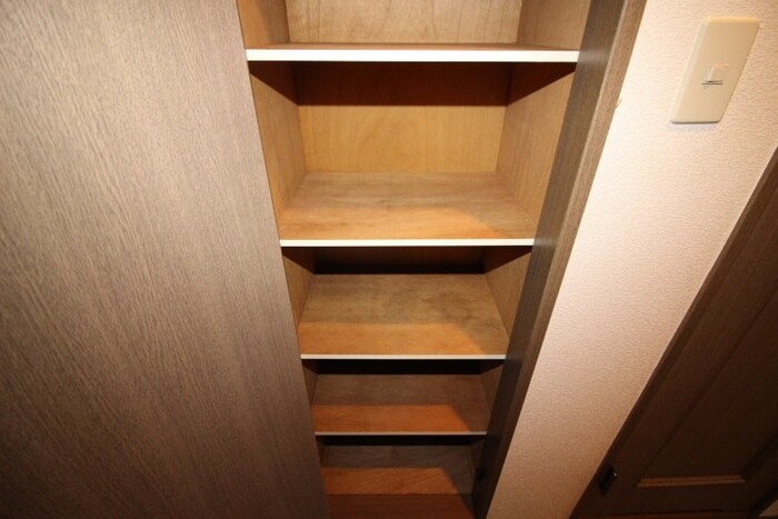 物件内観写真13　(靴箱)