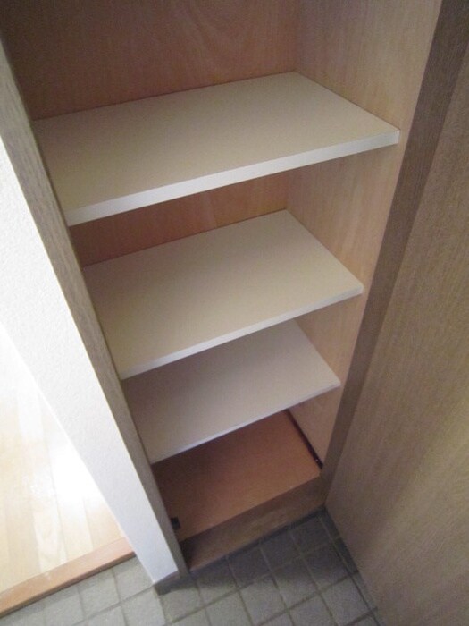 物件内観写真14　(靴箱)