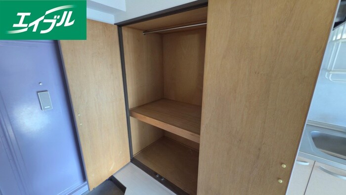 物件内観写真9　(収納)