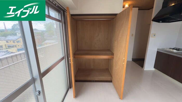 物件内観写真9　(収納)