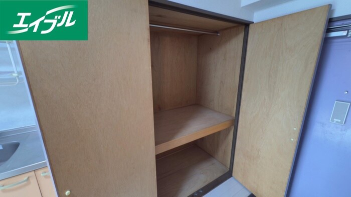 物件内観写真9　(収納)