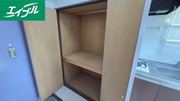 物件内観写真9　(収納)