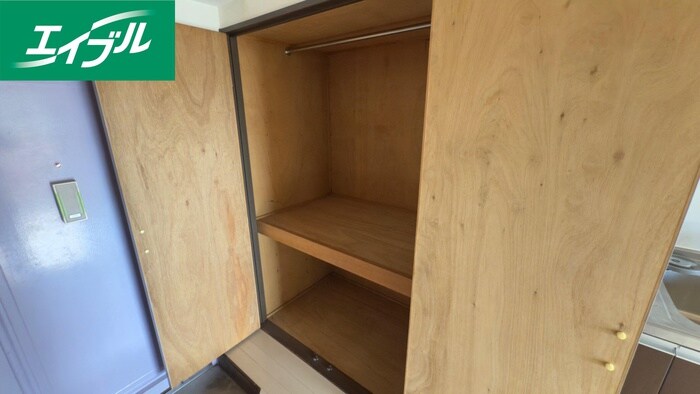 物件内観写真9　(収納)