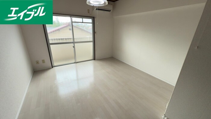 物件内観写真16　(居室)