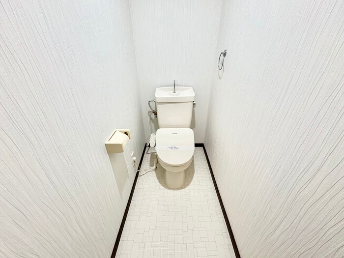 物件内観写真11　(トイレ)