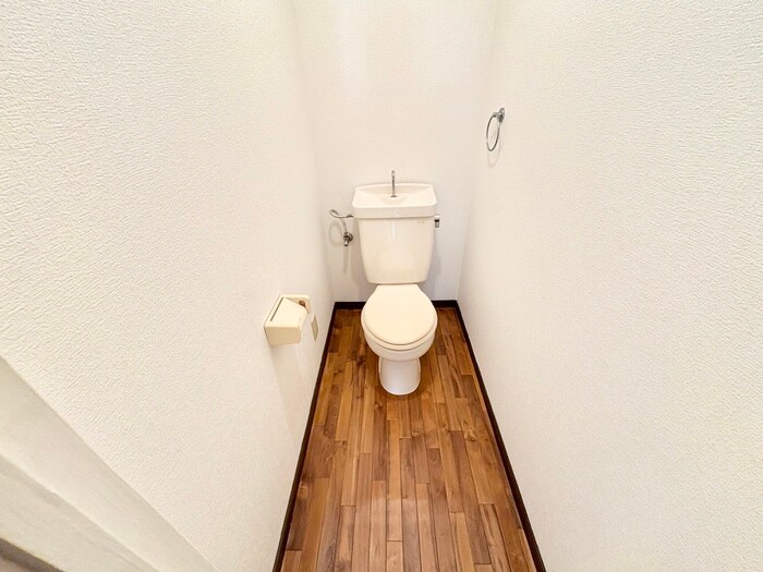 物件内観写真11　(トイレ)