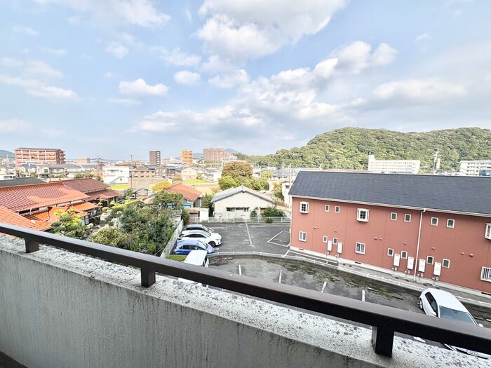 物件内観写真15　(室内からの展望)