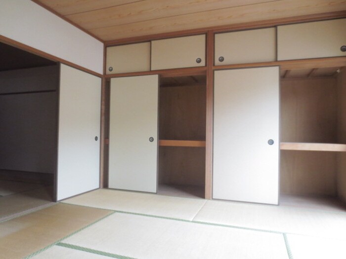 物件内観写真15　(収納)