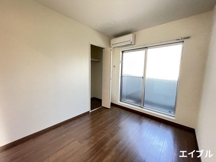 物件内観写真19　(居室)