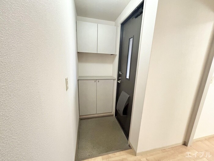 物件内観写真15　(玄関)
