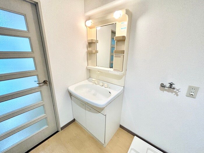 物件内観写真11　(洗面)