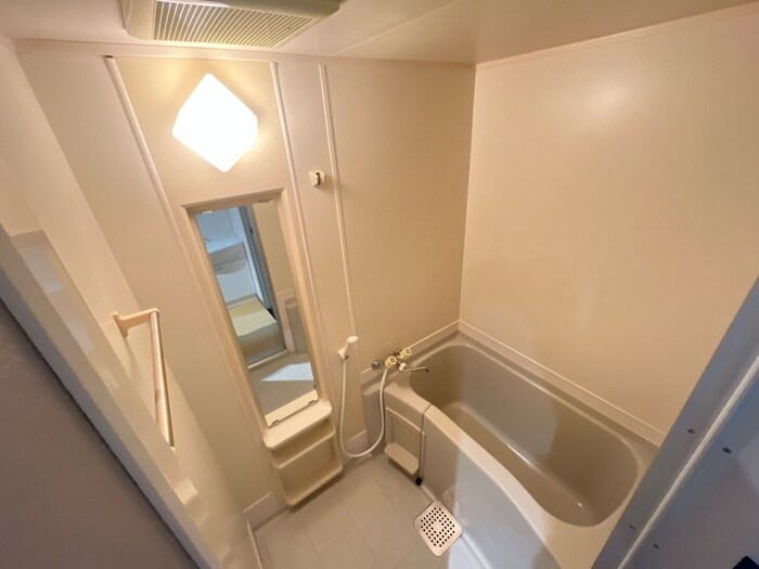 物件内観写真13　(トイレ)