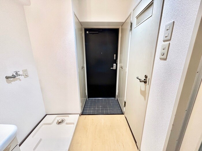 物件内観写真14　(玄関)