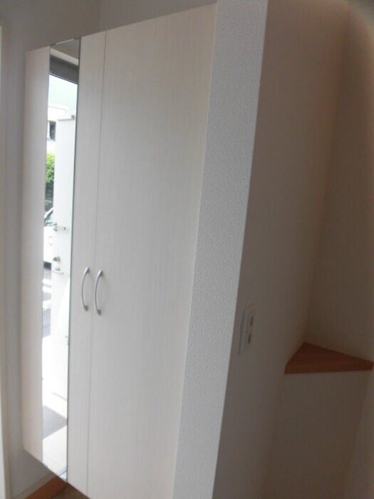 物件内観写真8　(靴箱)