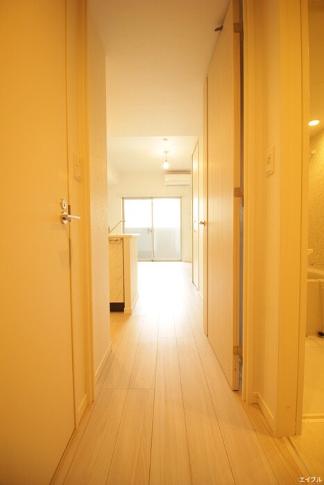 物件内観写真20　(廊下)