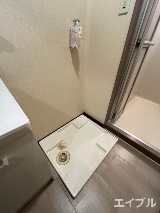 物件内観写真15　(洗濯機置場)