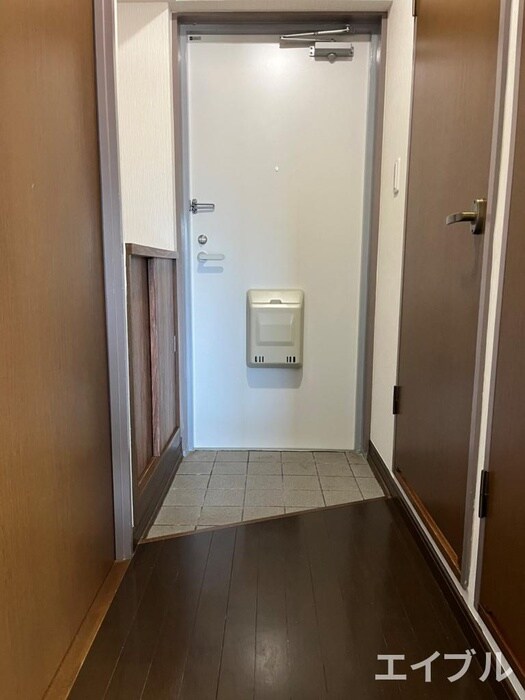 物件内観写真16　(廊下)