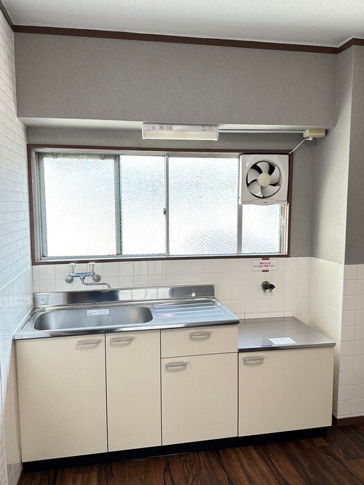 物件内観写真8　(キッチン)