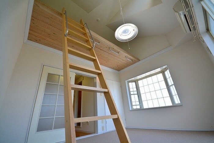 物件内観写真3　(居室)