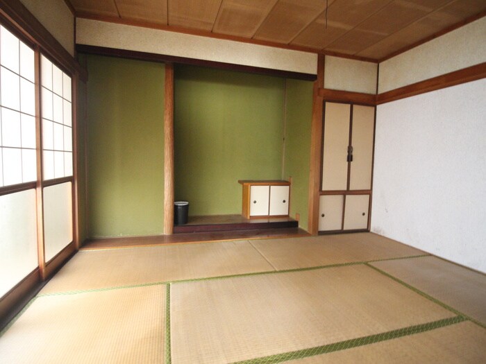 物件内観写真4　(居室)