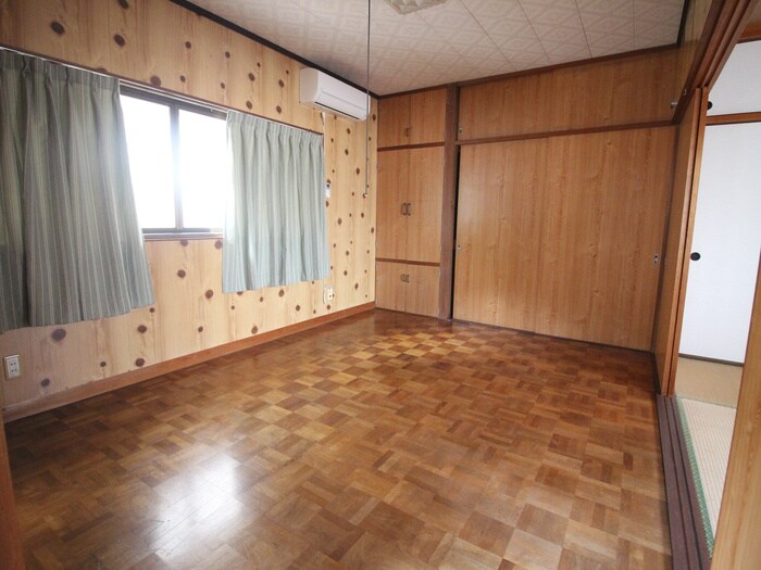 物件内観写真5　(居室)