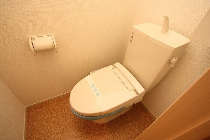 物件内観写真11　(トイレ)