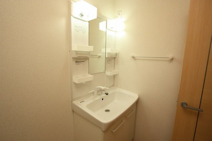 物件内観写真12　(洗面)