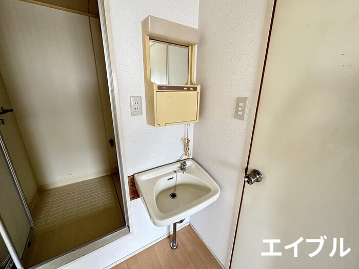 物件内観写真10　(洗面)