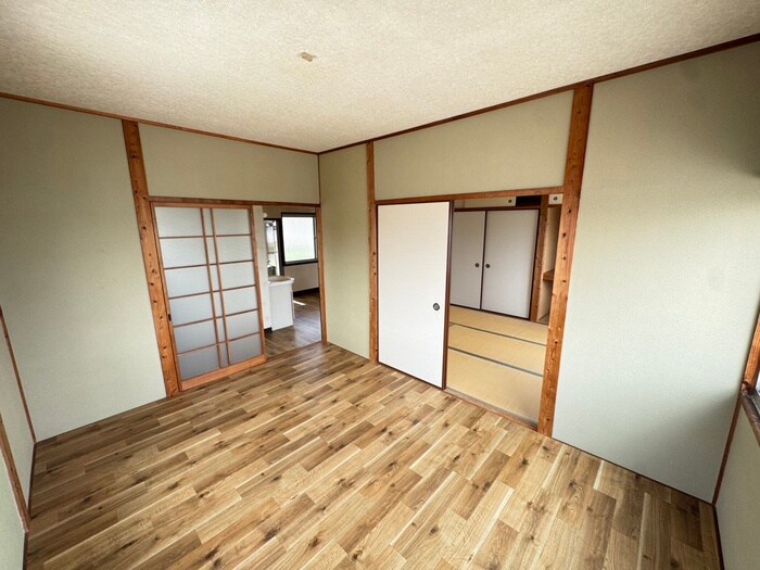 物件内観写真3　(居室)