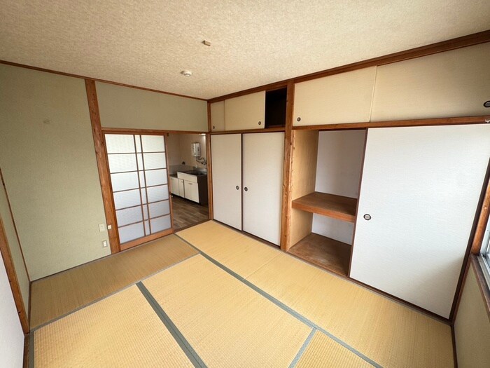 物件内観写真4　(居室)