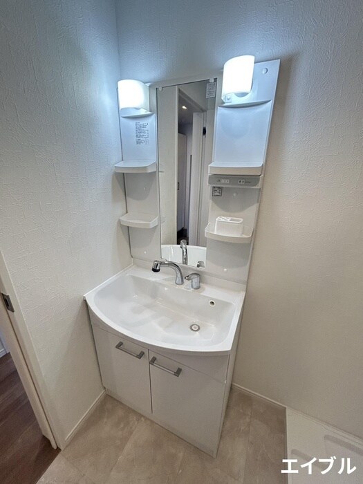 物件内観写真11　(洗面)