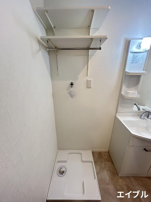 物件内観写真19　(洗濯機置場)