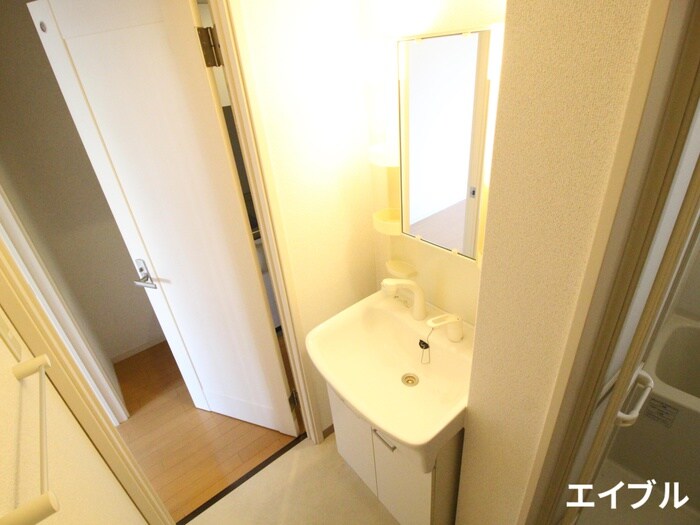 物件内観写真7　(洗面)