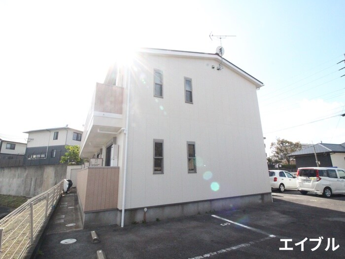 物件外観写真3　(外観写真)