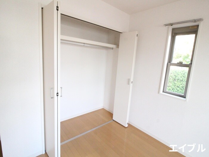 物件内観写真11　(収納)