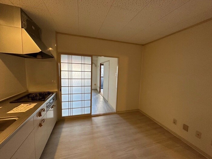 物件内観写真6　(居室)