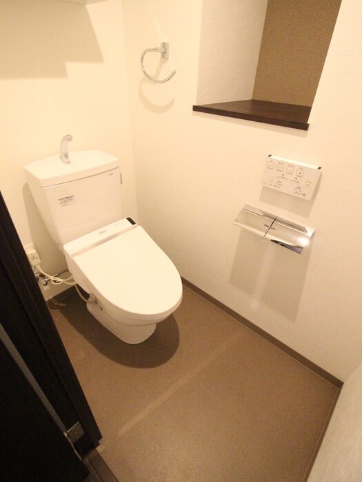 物件内観写真14　(トイレ)