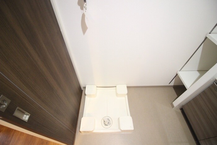 物件内観写真20　(洗濯機置場)