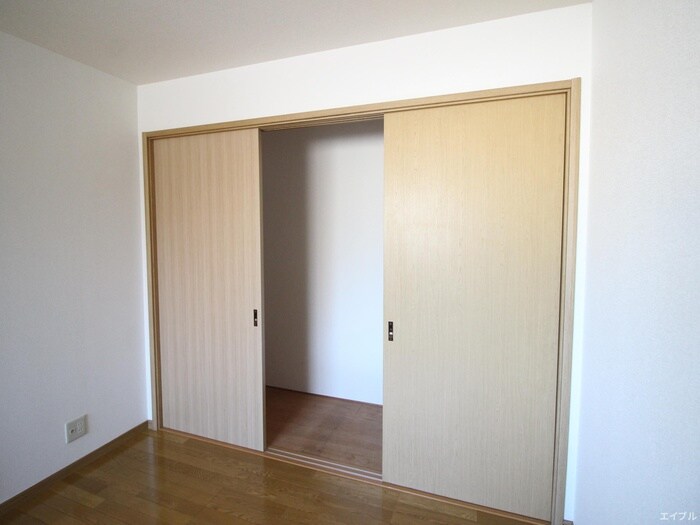 物件内観写真21　(収納)