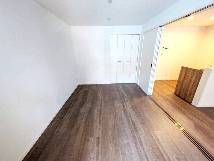 物件内観写真4　(居室)